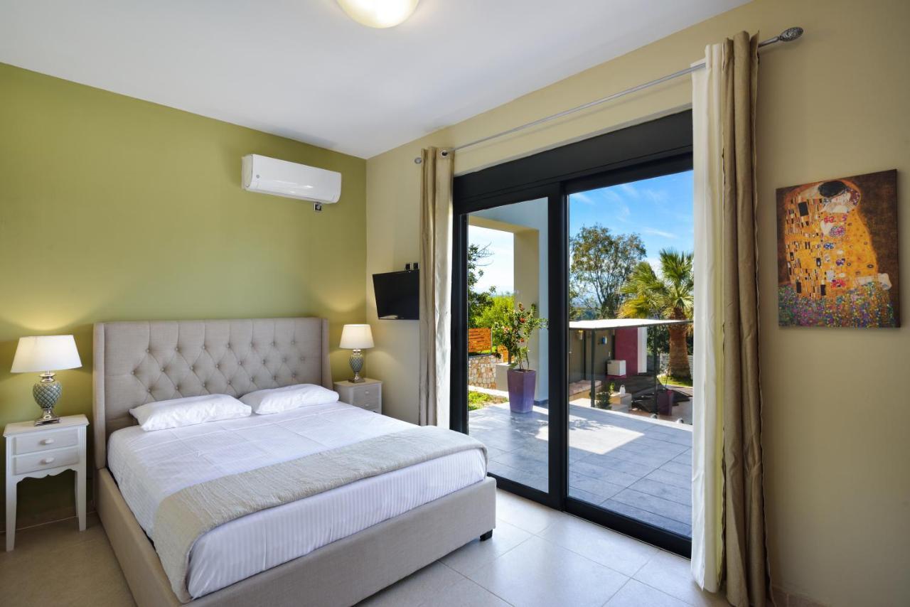 Adorno Luxury Villas Chorafakia Exterior photo